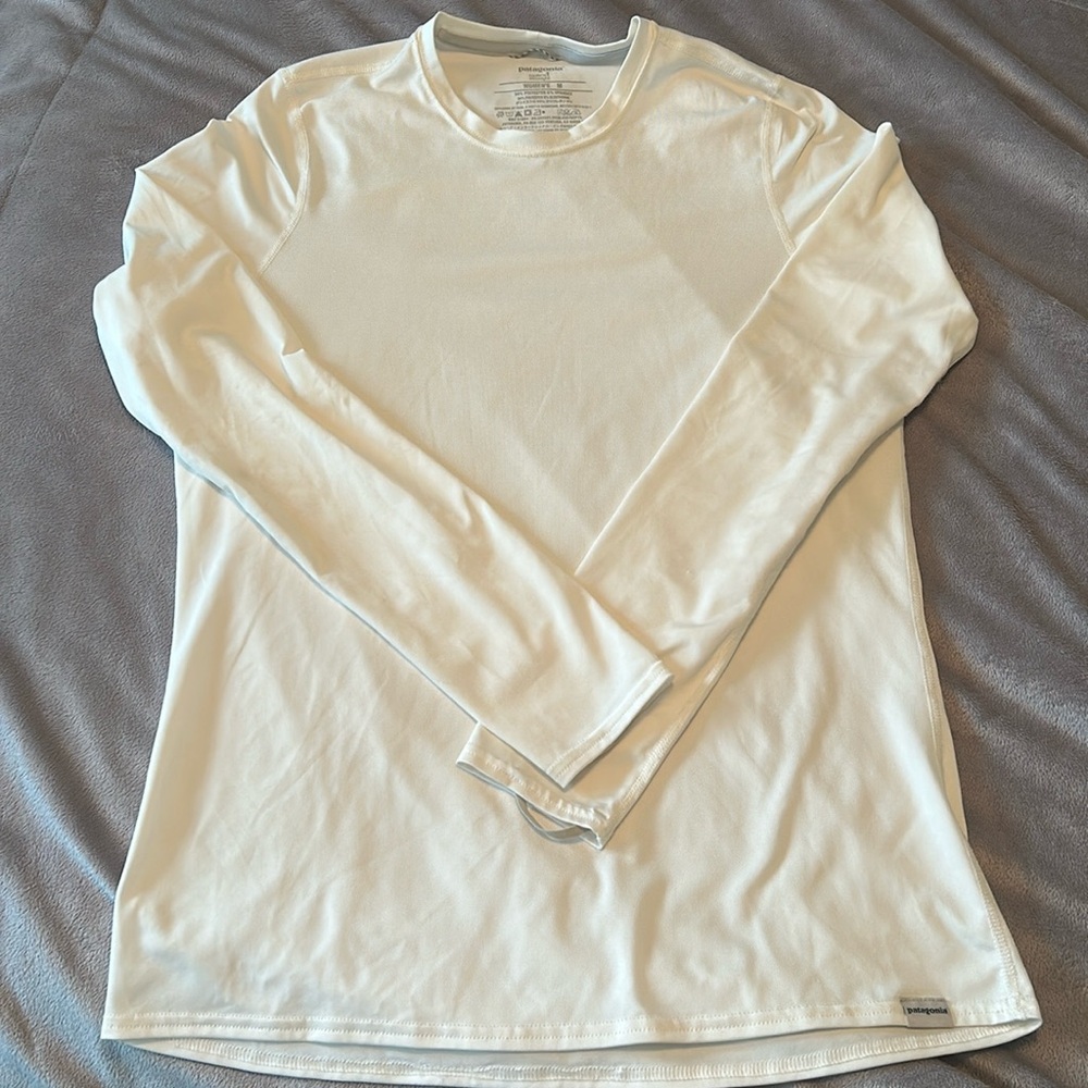 Patagonia white silk weight long sleeve shirt